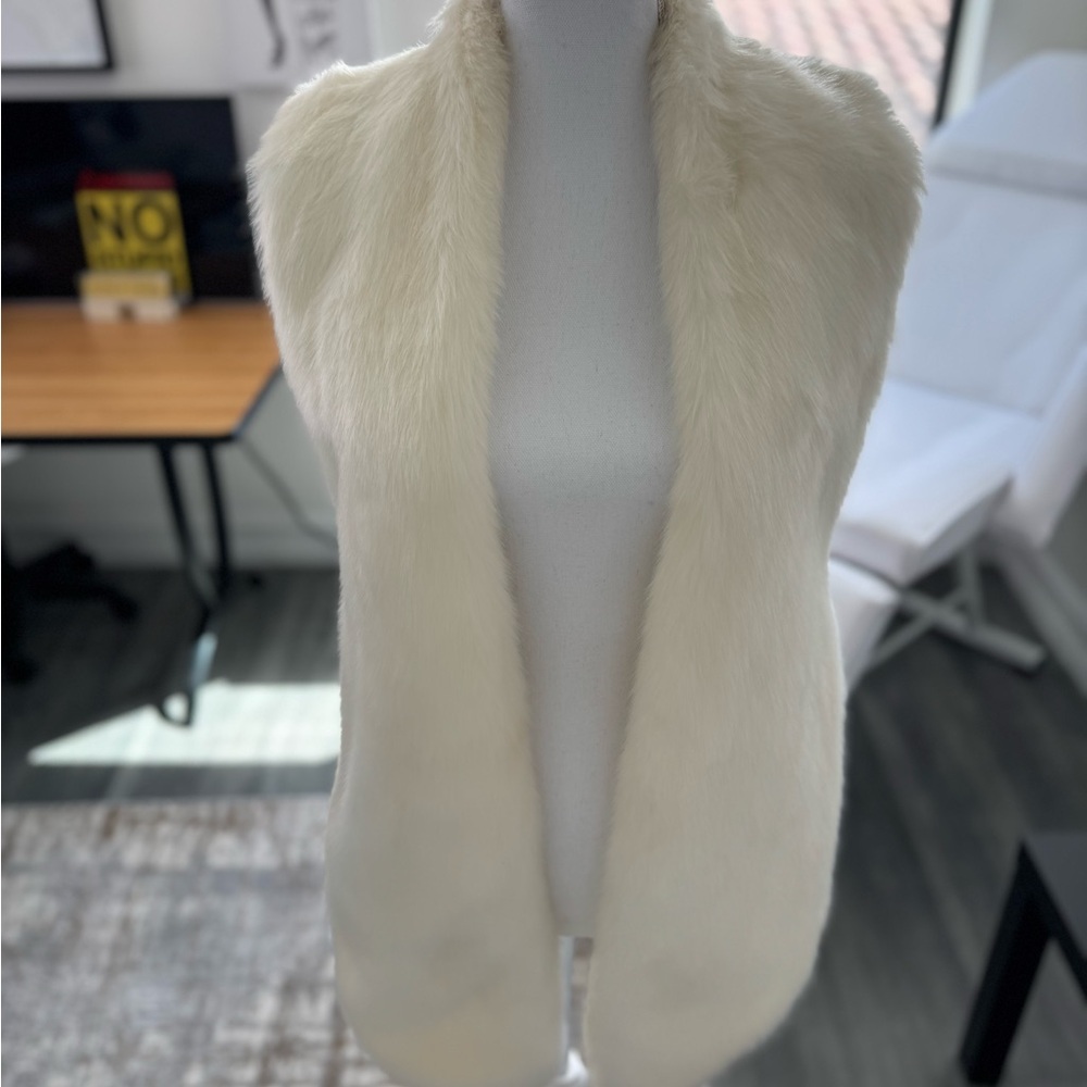 Marciano Chic Faux Fur Vest in Cream